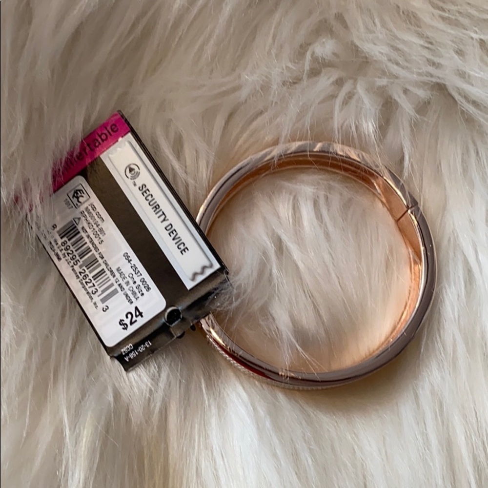 NWT Nicole Miller bracelet - Picture 3 of 4